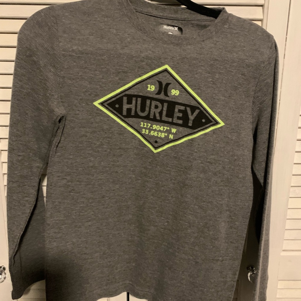 Hurley boys XL Long Sleeve Thermal in Gray with Neon Accents. Never worn.